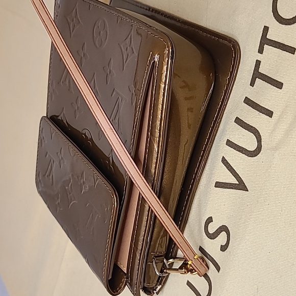 LOUIS VUITTON VINTAGE 2001 RARE FIND MONOGRAM VERNIS MOTT BAG NO LONGER PRODUCED - Picture 17 of 17